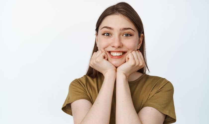 Dental Implant Alternatives: The role of Dentures and Bridges in Tooth Replacement